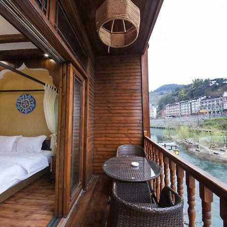 Flower Time Inn Phượng Hoàng cổ trấn Ngoại thất bức ảnh